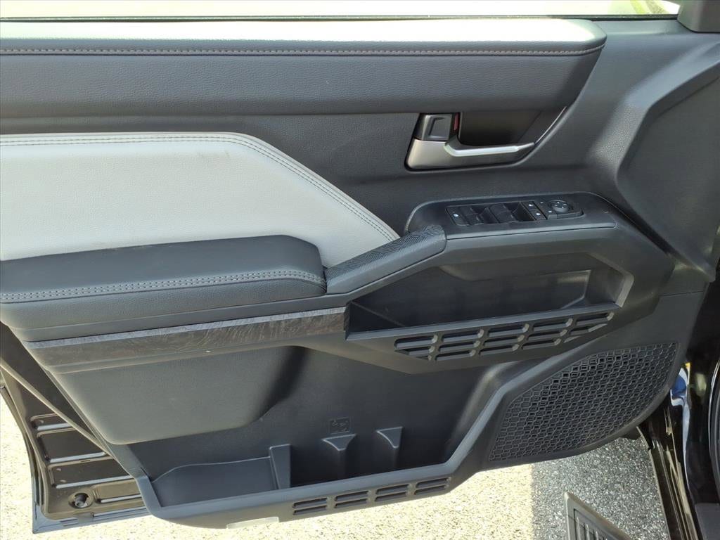 2026 Toyota Tacoma Limited - Photo 9