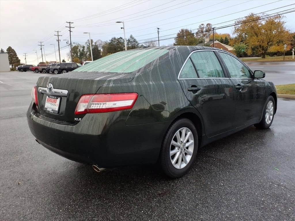 Used 2011 Toyota Camry XLE Sedan
