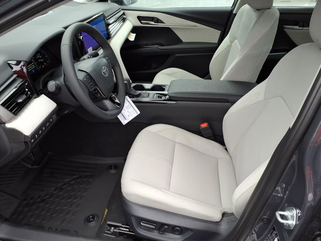 2026 Toyota Camry XLE photo 2