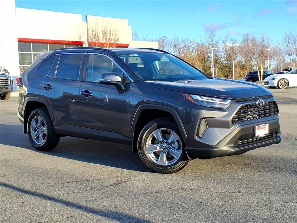 New 2025 Toyota RAV4 XLE SUV