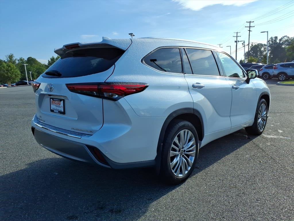 Used 2023 Toyota Highlander Platinum Sport Utility