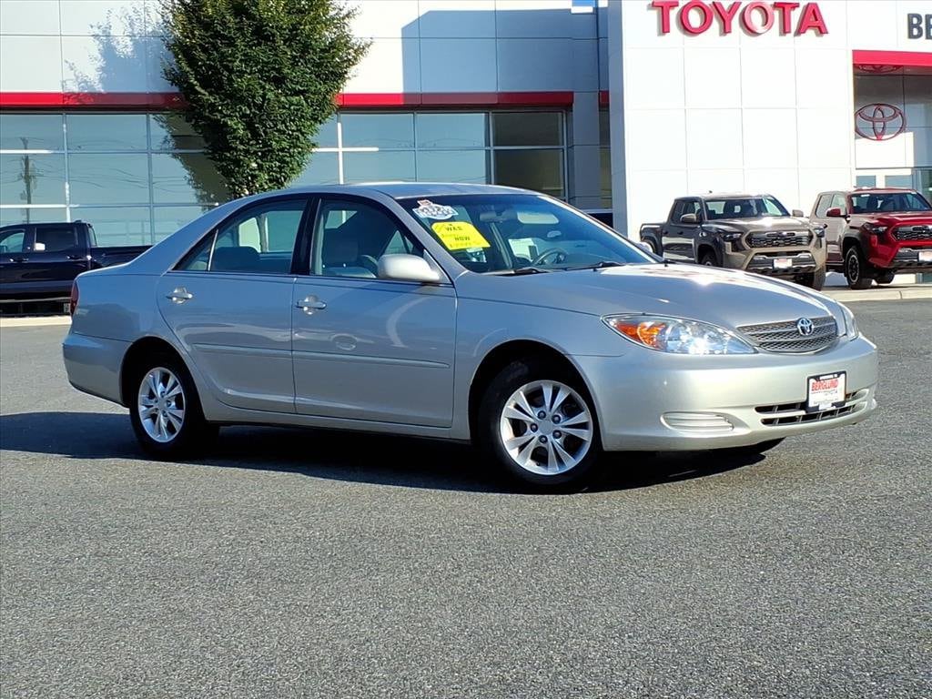 Used 2004 Toyota Camry LE V6 with VIN 4T1BF30K74U074584 for sale in Lynchburg, VA