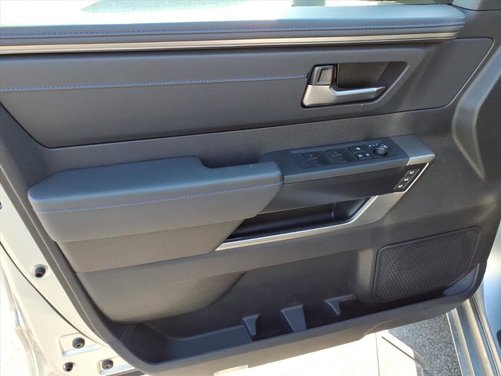 2026 Toyota Tundra Platinum - Photo 9