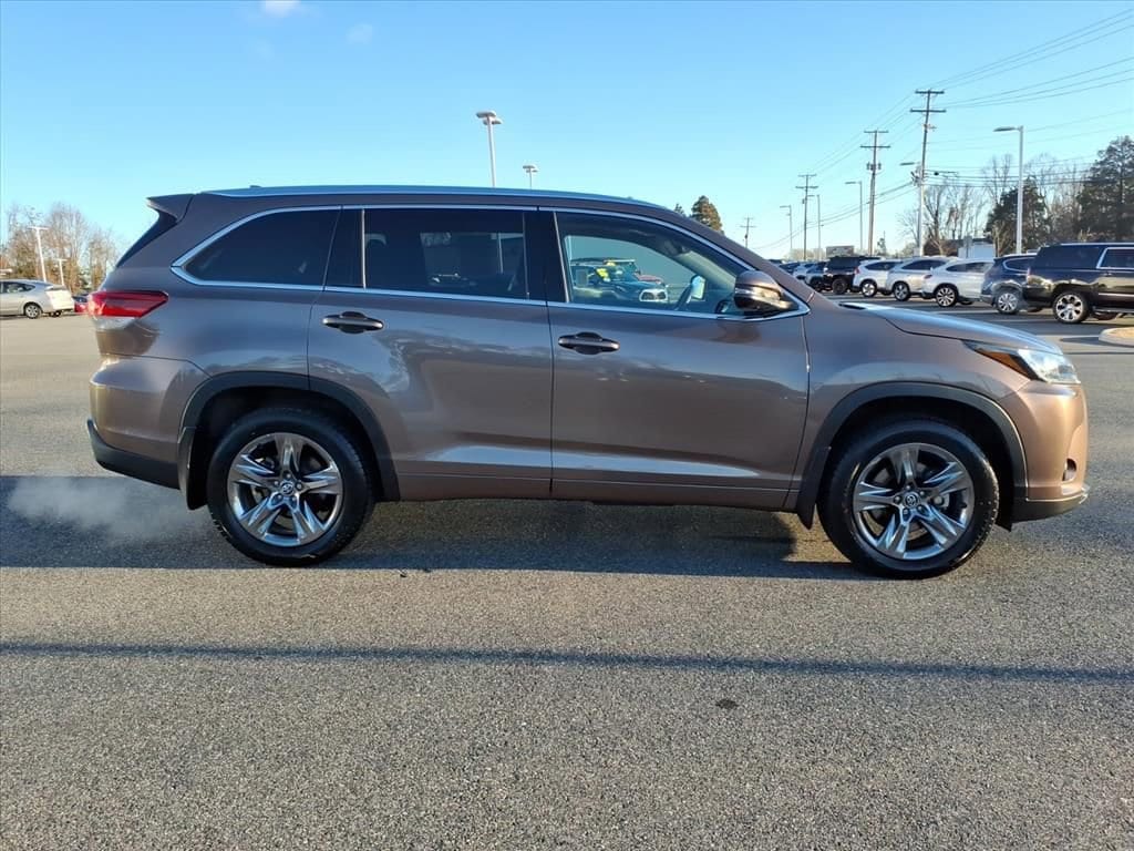 Used 2019 Toyota Highlander Limited Platinum Sport Utility