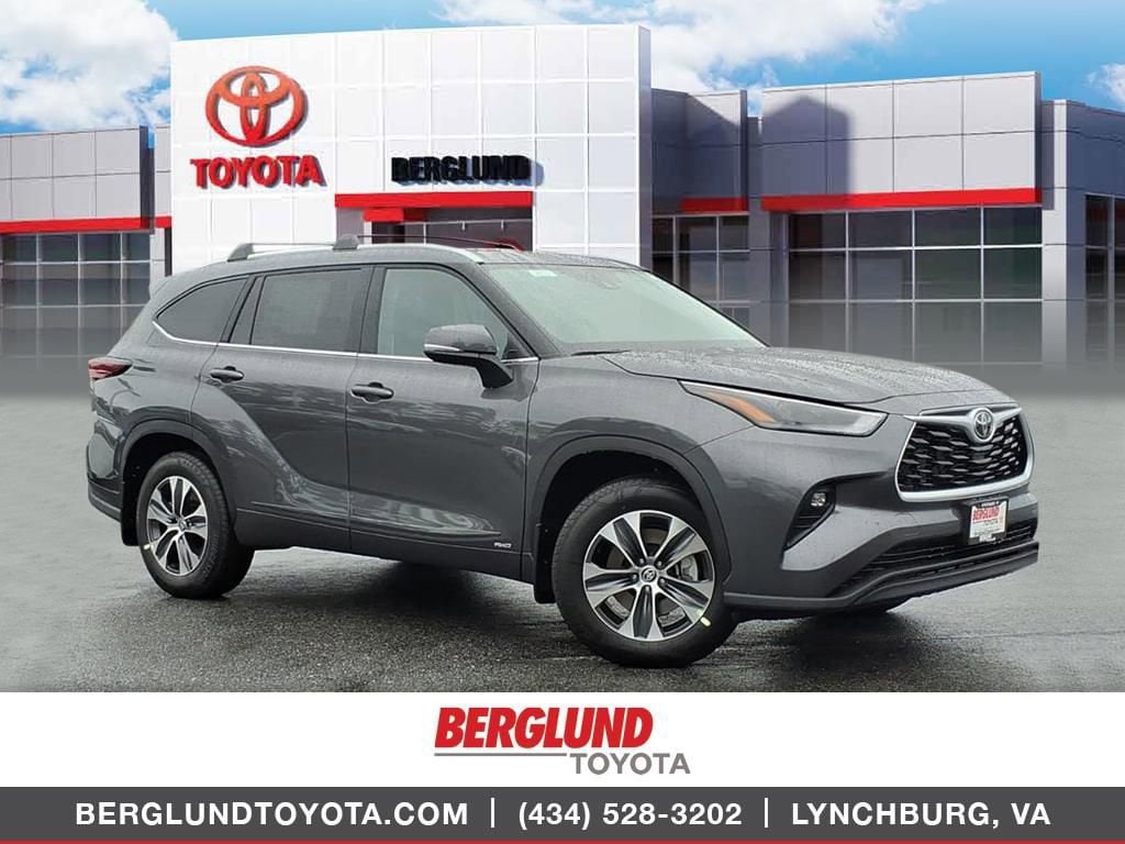 New 2025 Toyota Highlander Hybrid XLE SUV