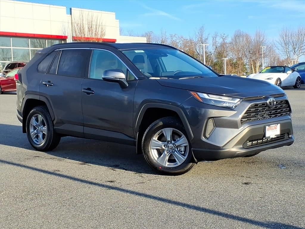 New 2025 Toyota RAV4 XLE SUV