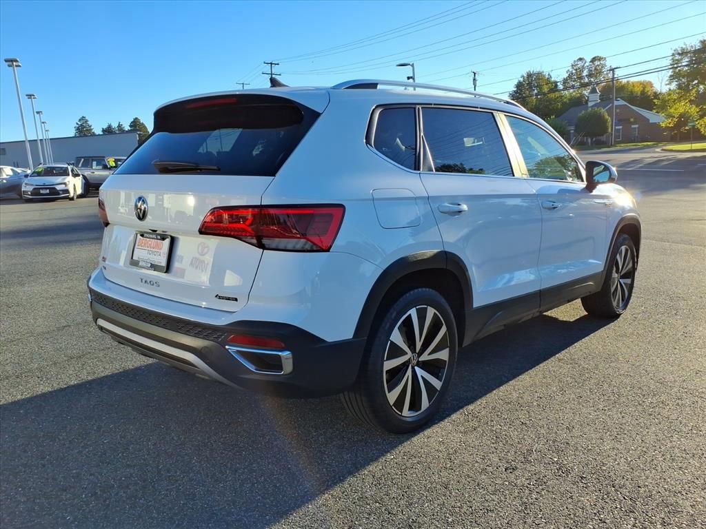 2022 Volkswagen Taos SE photo 4