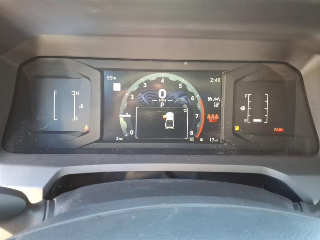 2025 Toyota Tacoma SR5 - Photo 11