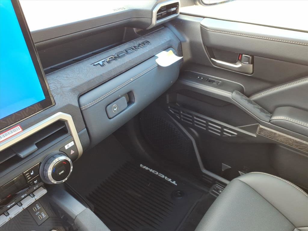 2026 Toyota Tacoma Limited - Photo 18