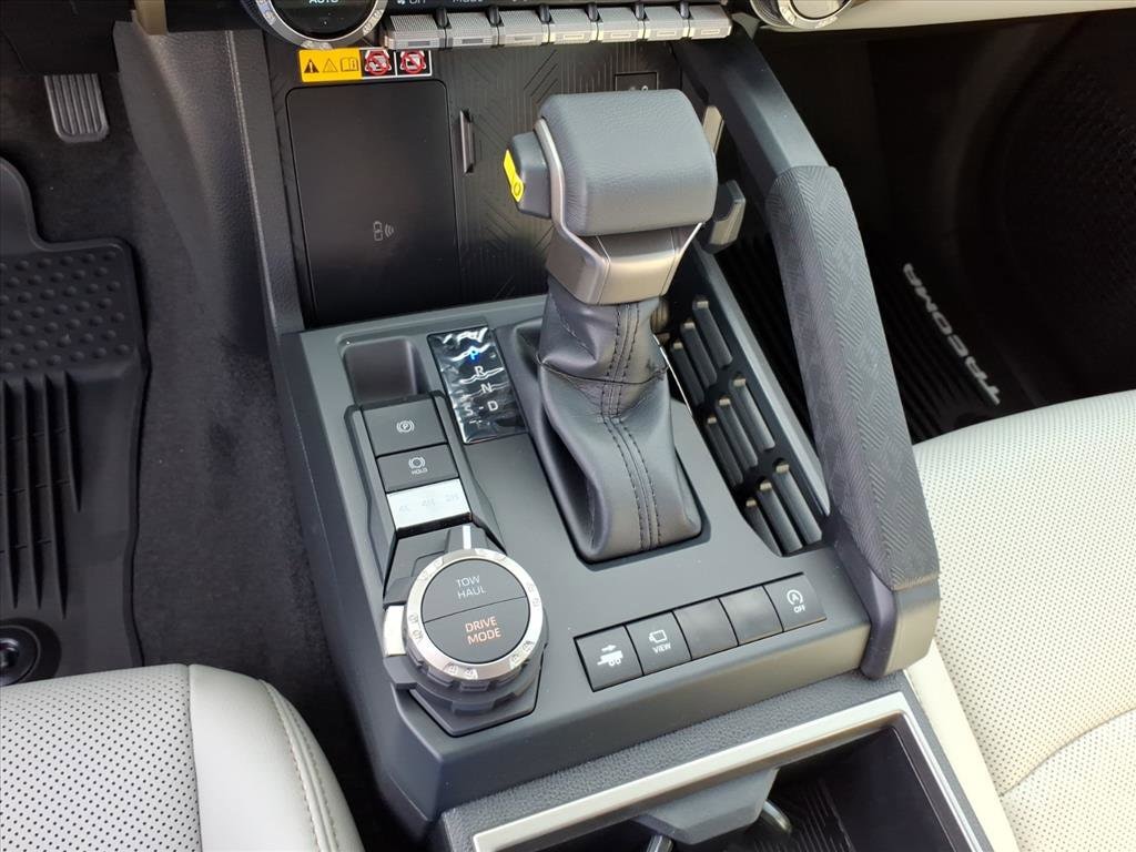 2026 Toyota Tacoma Limited - Photo 16