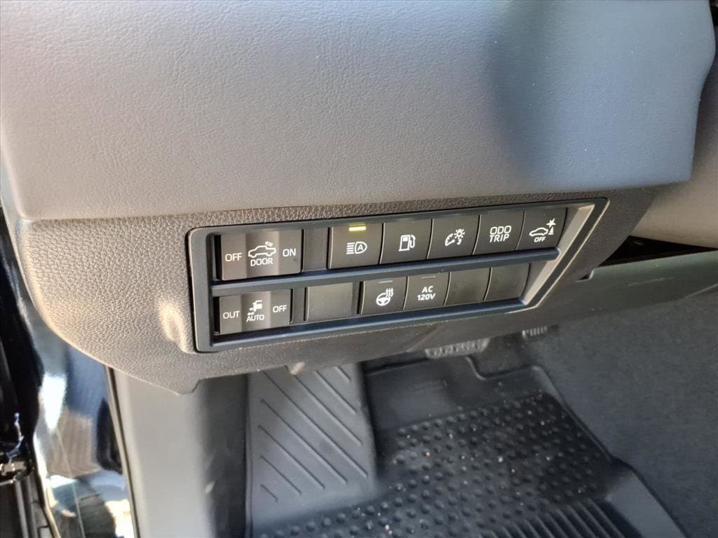 2026 Toyota Tundra Platinum - Photo 10