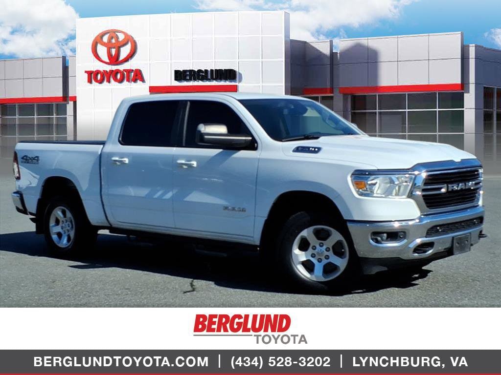 2019 RAM 1500 Big Horn/Lone Star 4x4 Crew Cab 5'7's photo