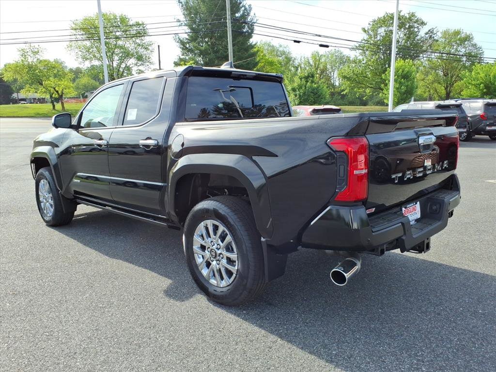 2026 Toyota Tacoma Limited - Photo 7