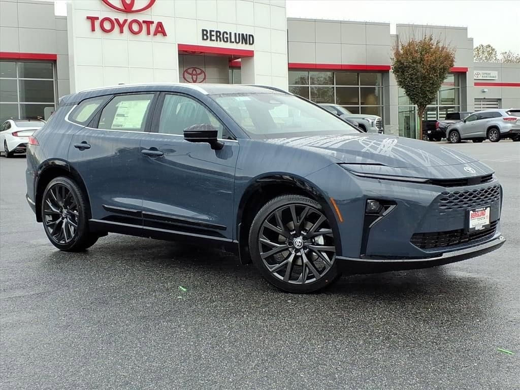 New 2025 Toyota Crown Signia Limited SUV