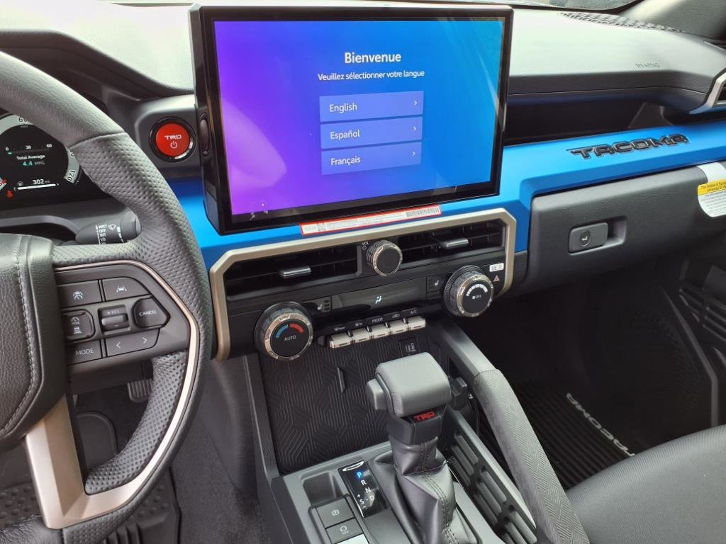 2025 Toyota Tacoma TRD Off Road - Photo 17