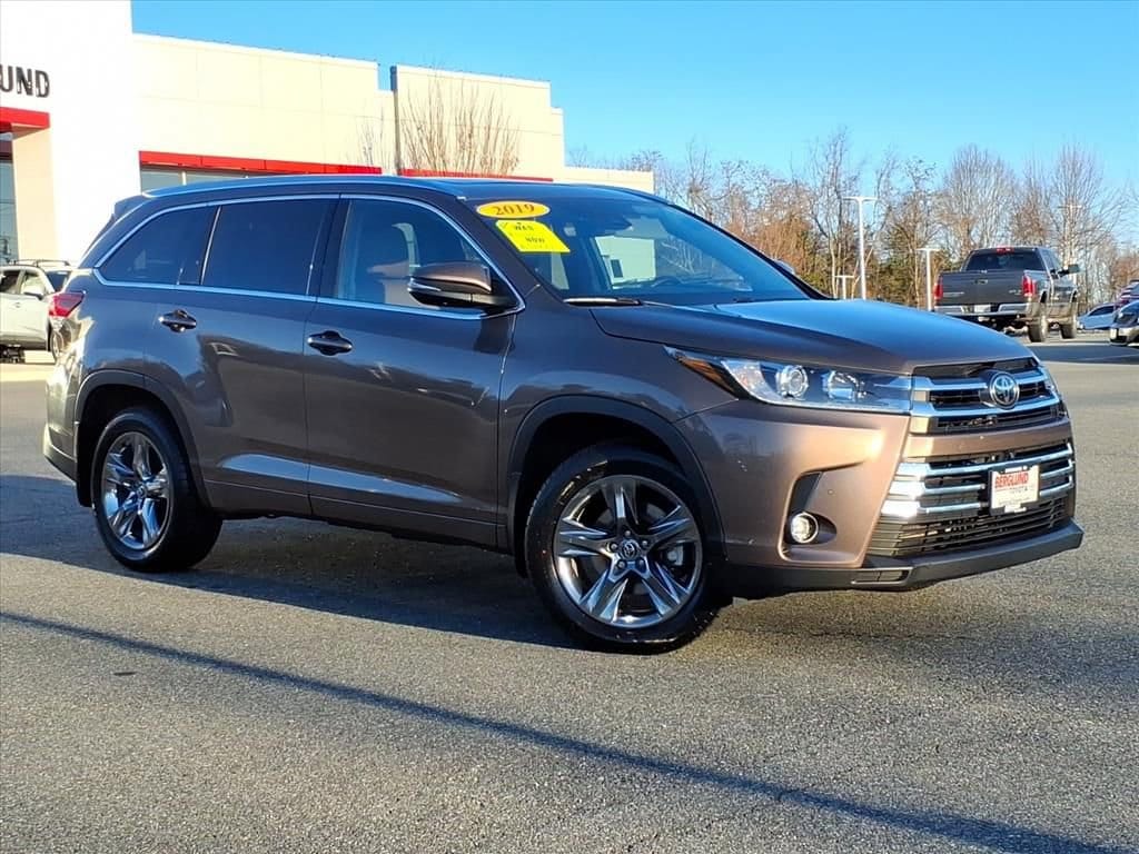 Used 2019 Toyota Highlander Limited Platinum Sport Utility