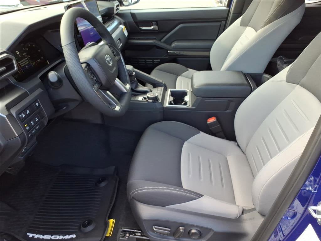 2025 Toyota Tacoma TRD Off Road - Photo 3