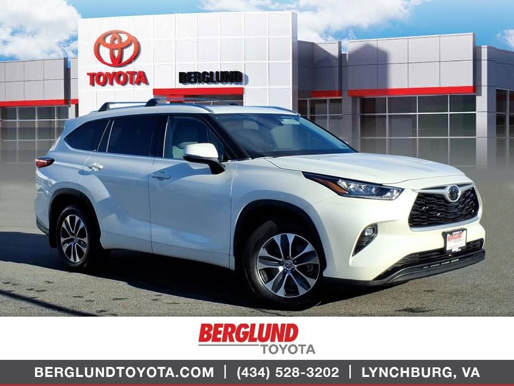 2020 Toyota Highlander XLE's photo