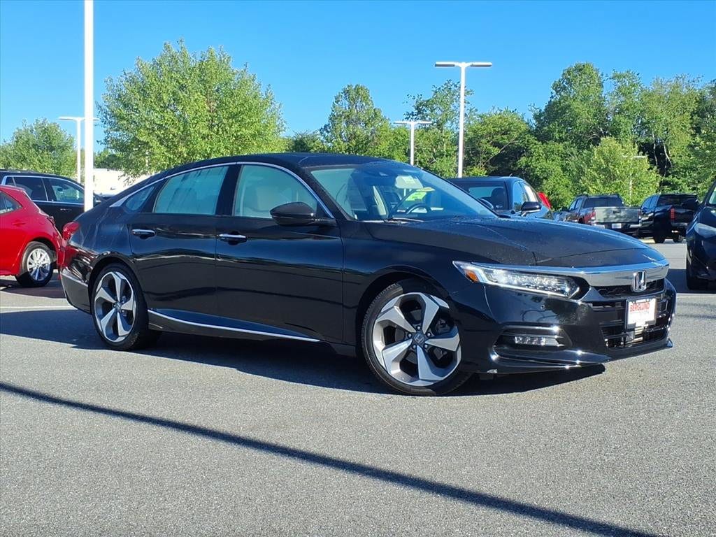 1HGCV2F90JA037188