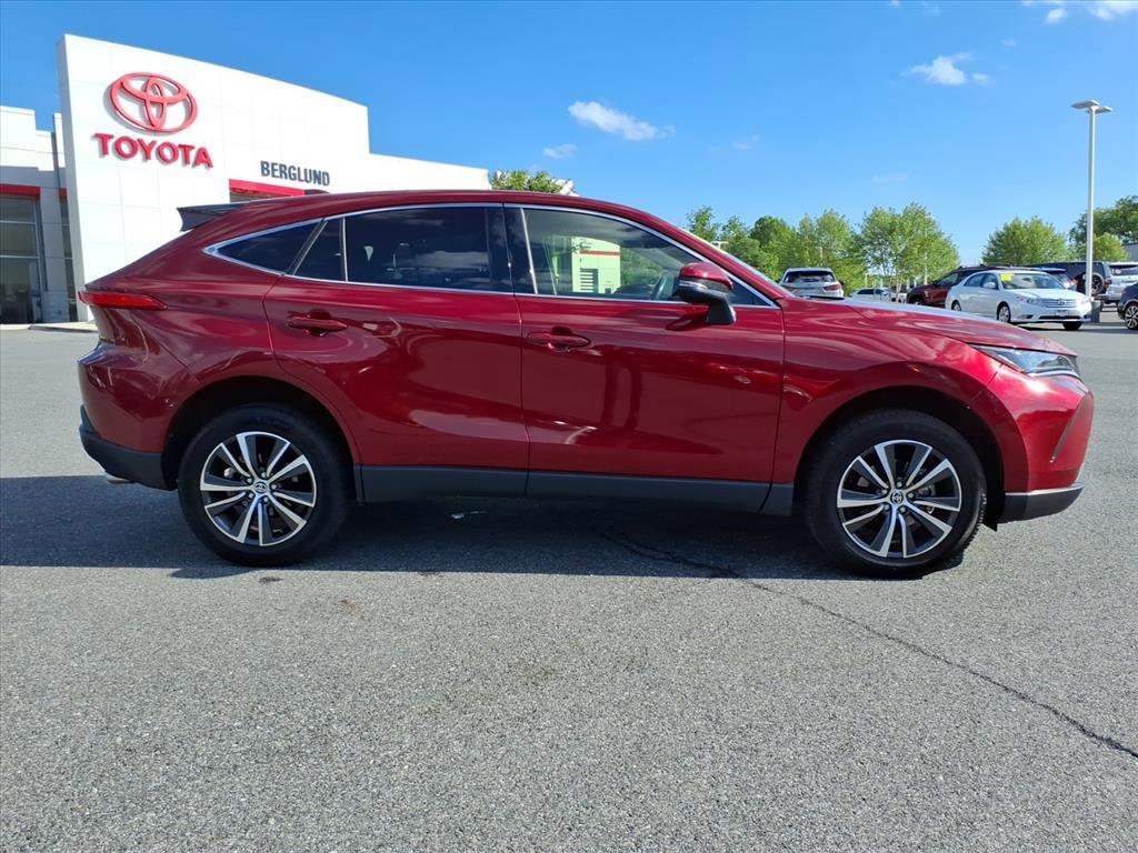 Used 2022 Toyota Venza LE Sport Utility