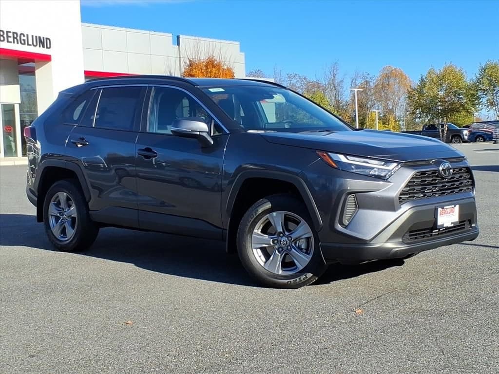 New 2025 Toyota RAV4 XLE SUV