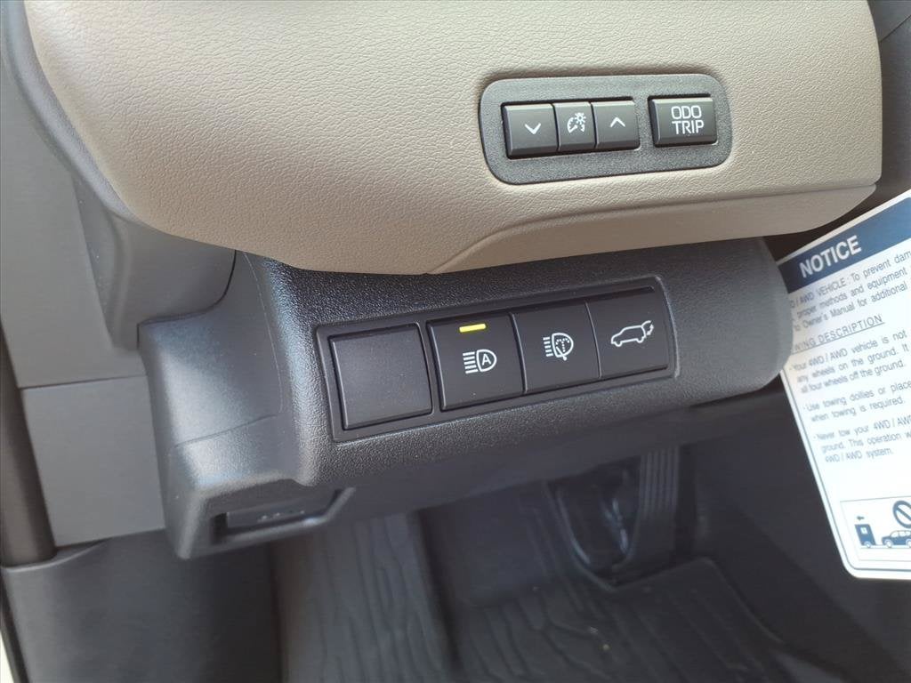 2026 Toyota bZ Woodland Woodland Premium - Photo 10