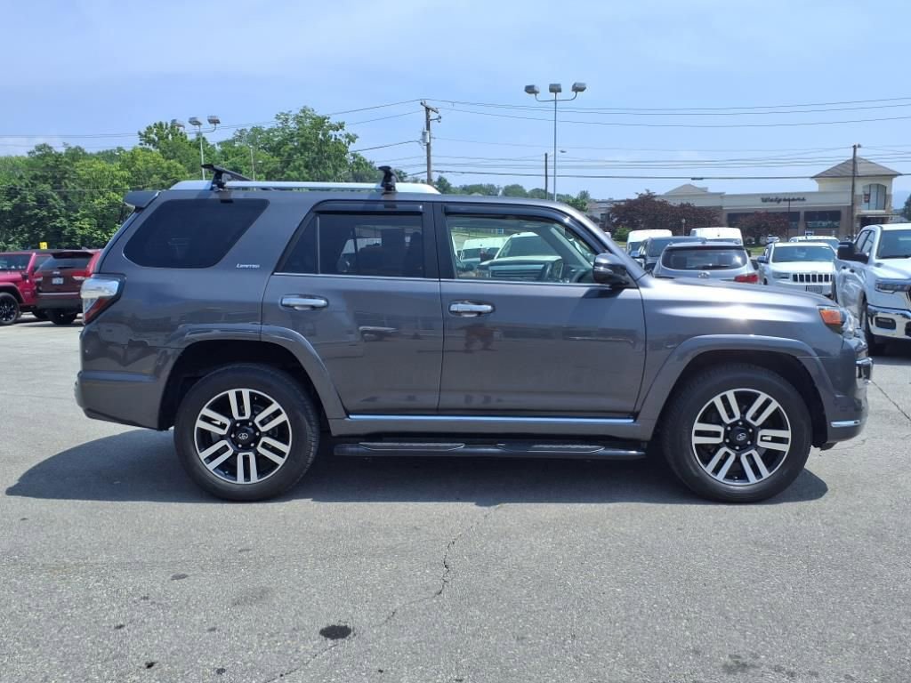 2018 Toyota 4Runner Limited photo 3