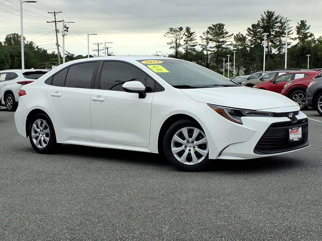 Used 2024 Toyota Corolla LE Sedan