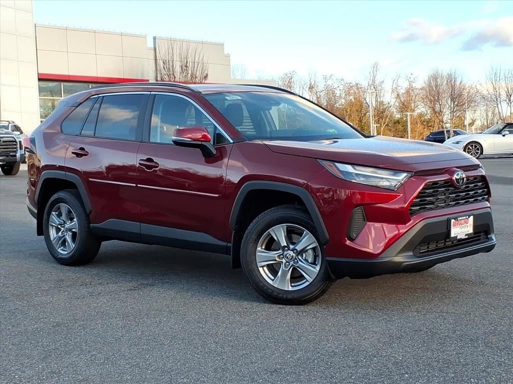 New 2025 Toyota RAV4 XLE SUV