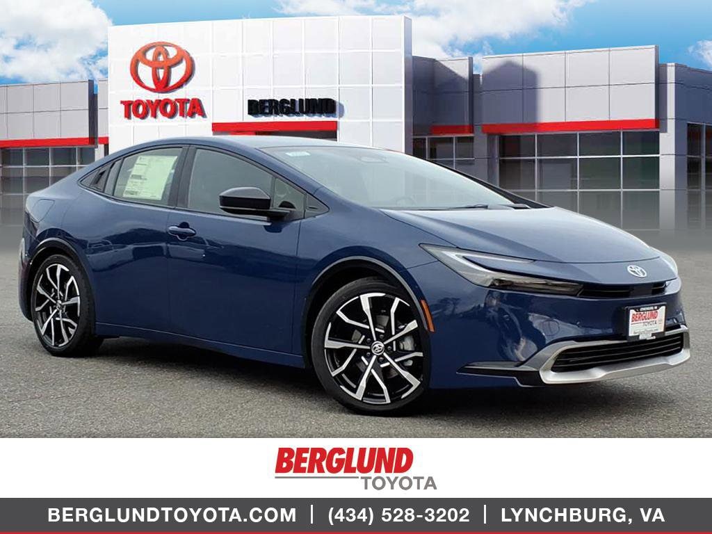 2026 Toyota Prius XSE Premium's photo