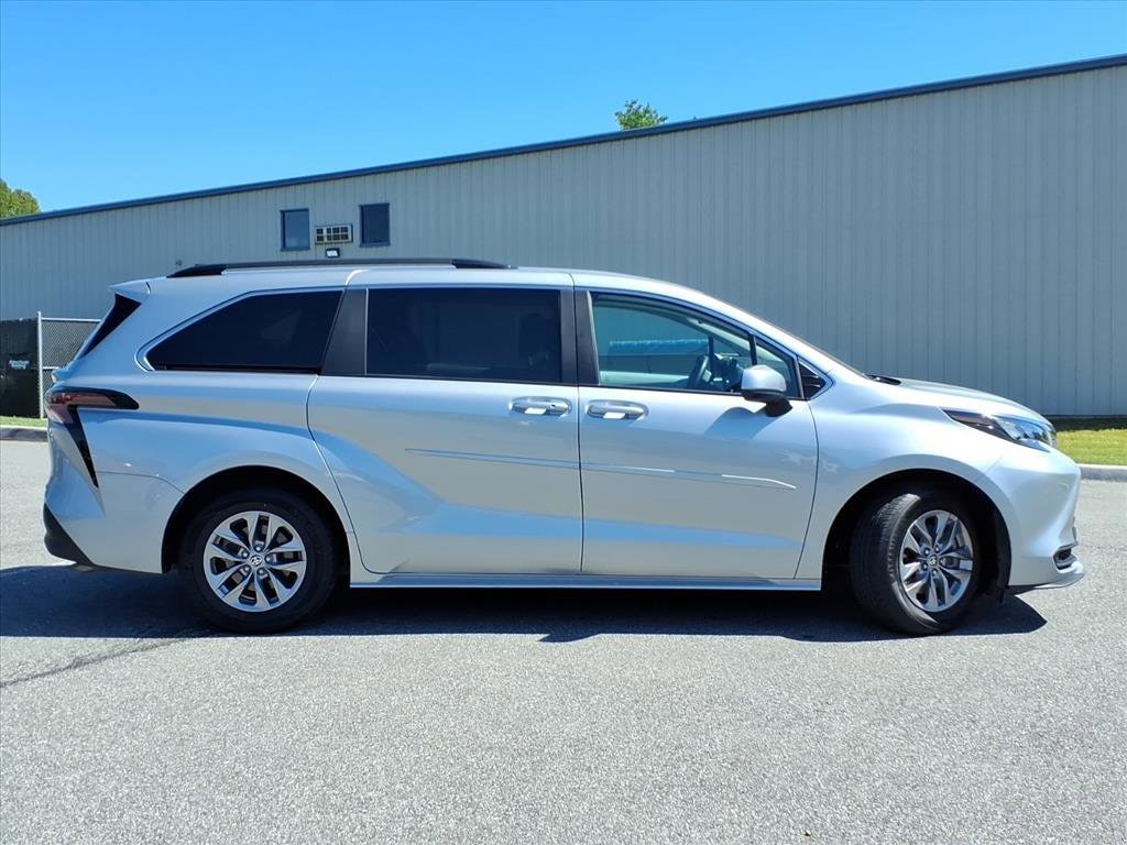 Certified 2025 Toyota Sienna LE Passenger Van