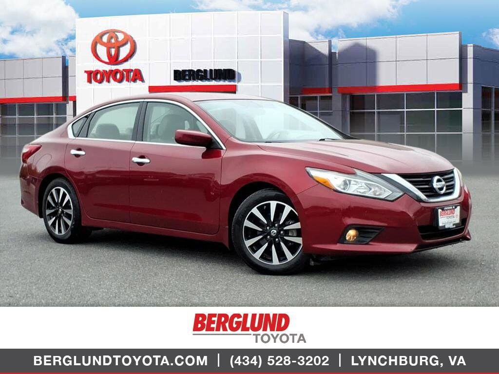 Used 2017 Nissan Altima 2.5 SV Sedan