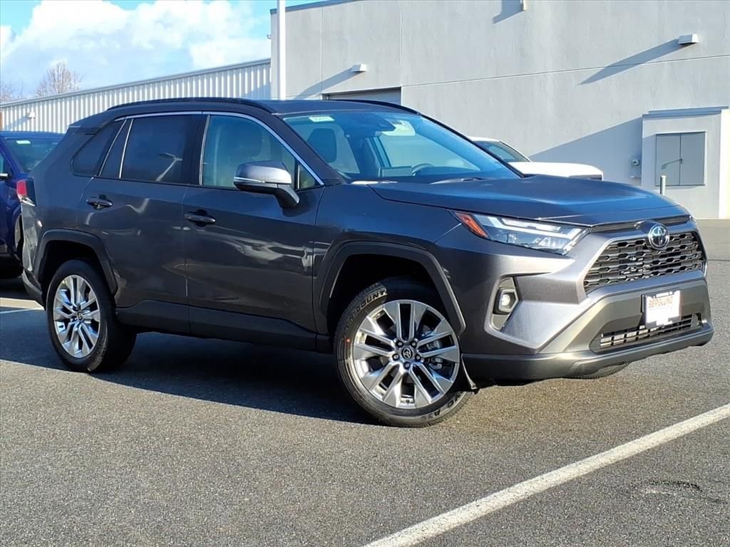 2025 Toyota RAV4 XLE Premium's photo