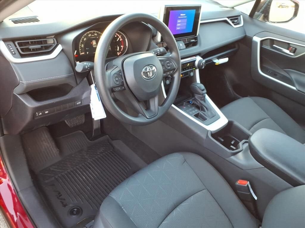 New 2025 Toyota RAV4 XLE SUV