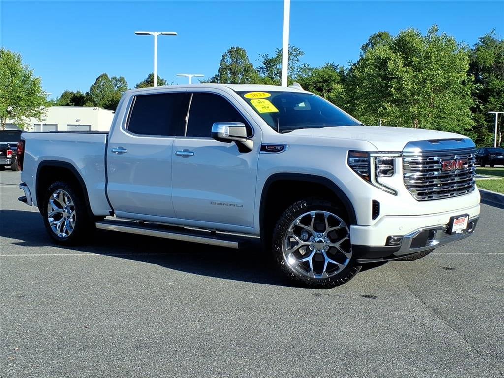 2023 GMC Sierra 4WD Crew Cab Short Box Denali's photo