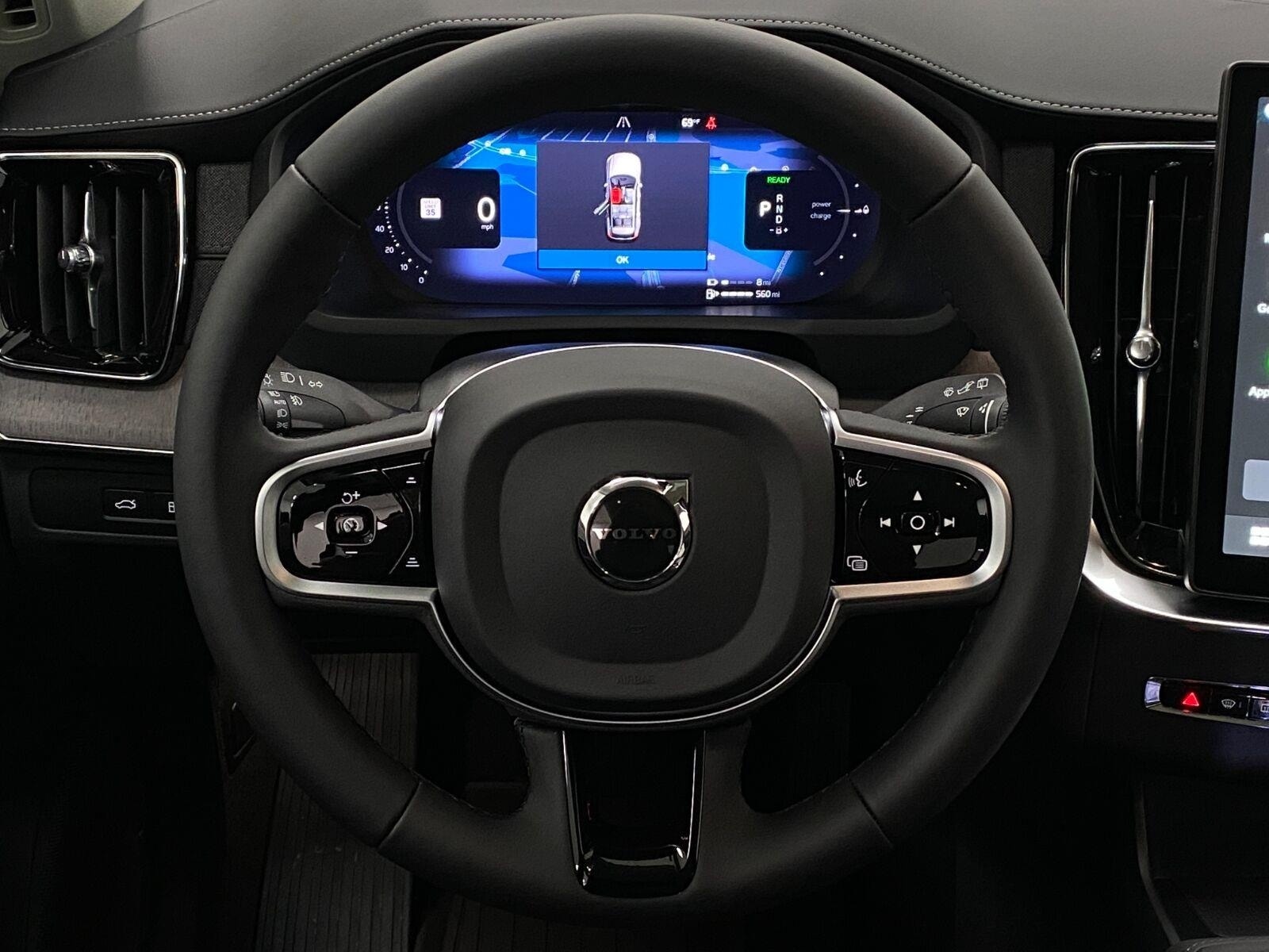 2026 Volvo XC90 Ultra - Photo 14