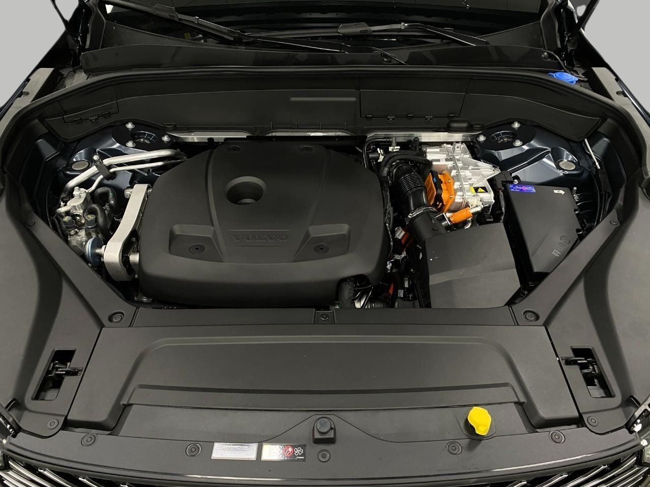 2026 Volvo XC90 Plus - Photo 47