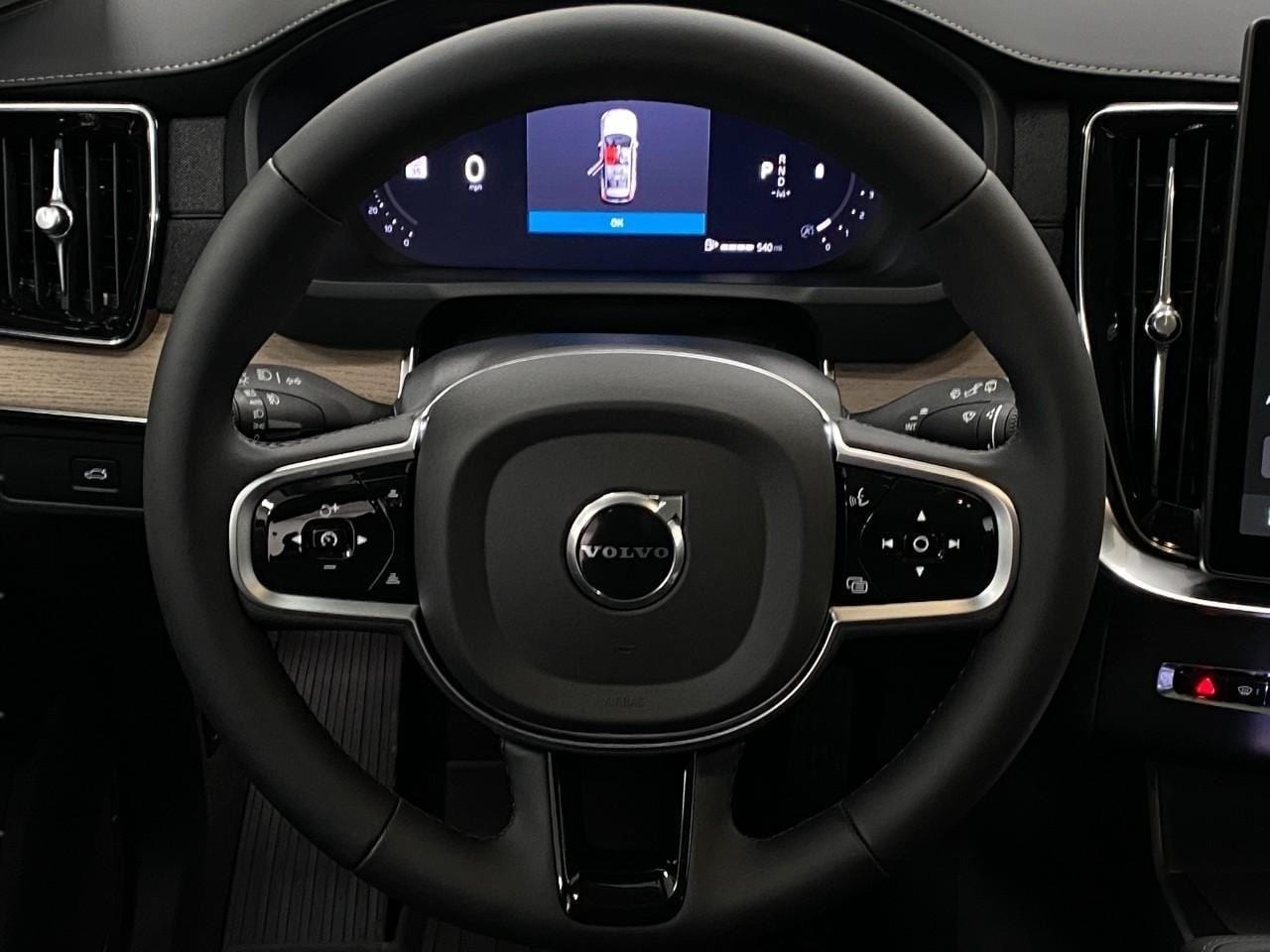 2026 Volvo XC90 Plus - Photo 51