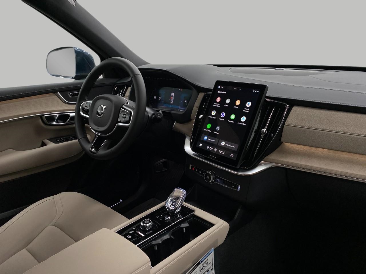 2026 Volvo XC90 Plus - Photo 18