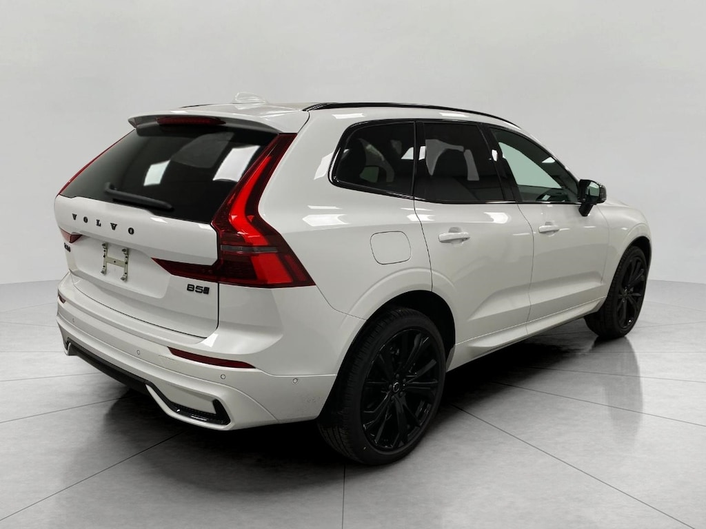 New 2026 Volvo XC60 B5 Ultra Black Edition SUV