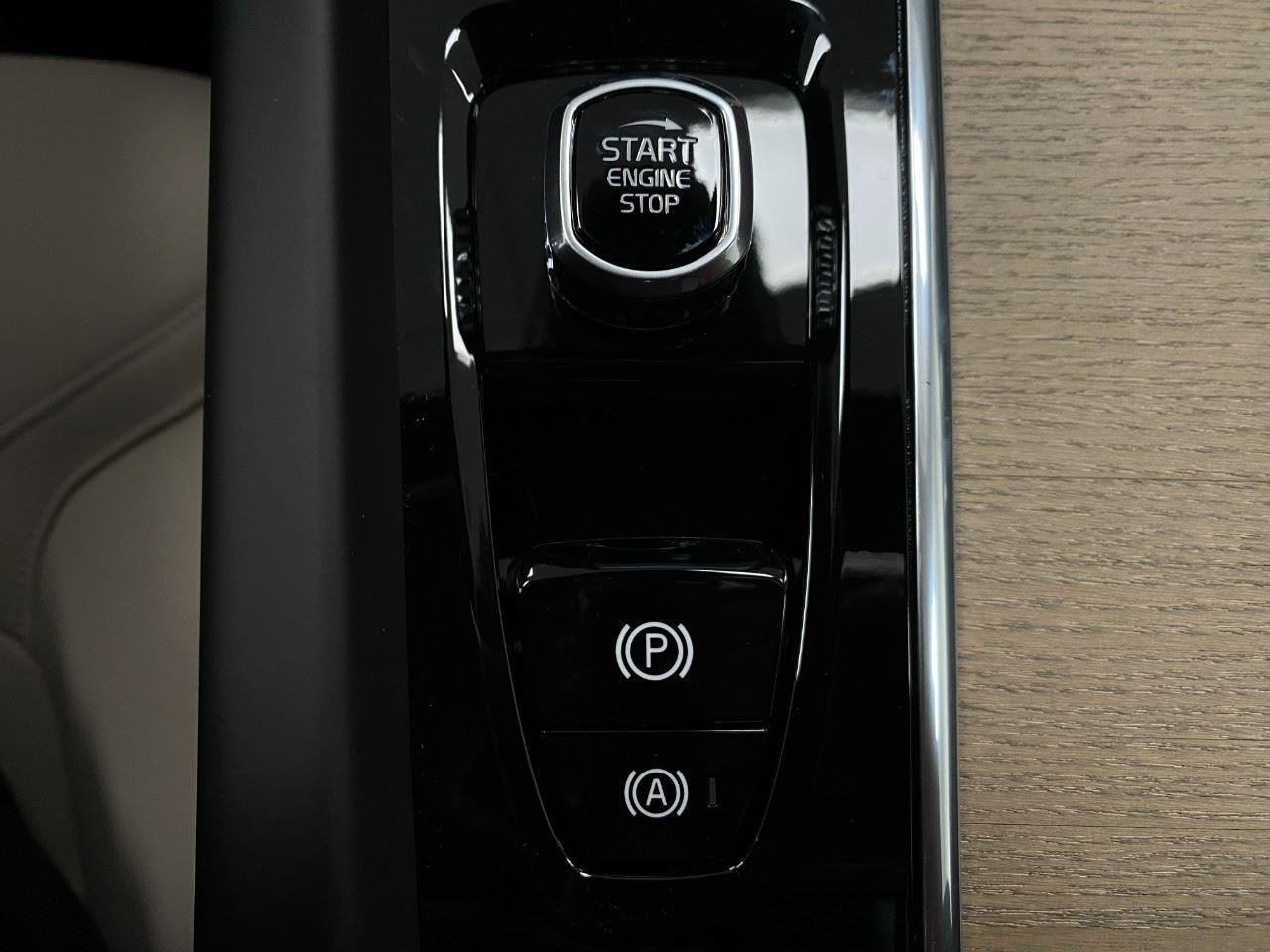 2026 Volvo XC60 Plus - Photo 63