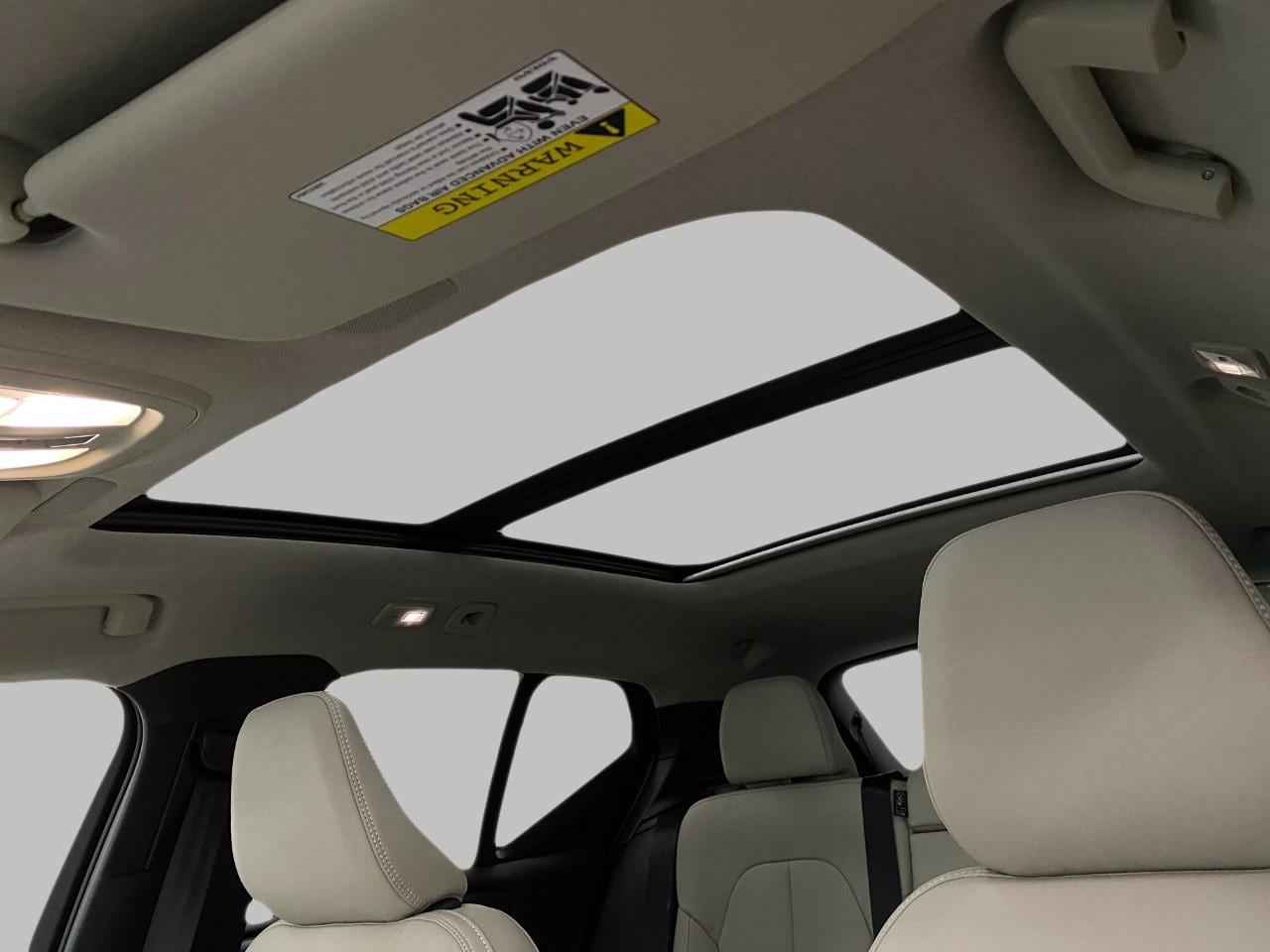 2026 Volvo XC40 Ultra - Photo 32