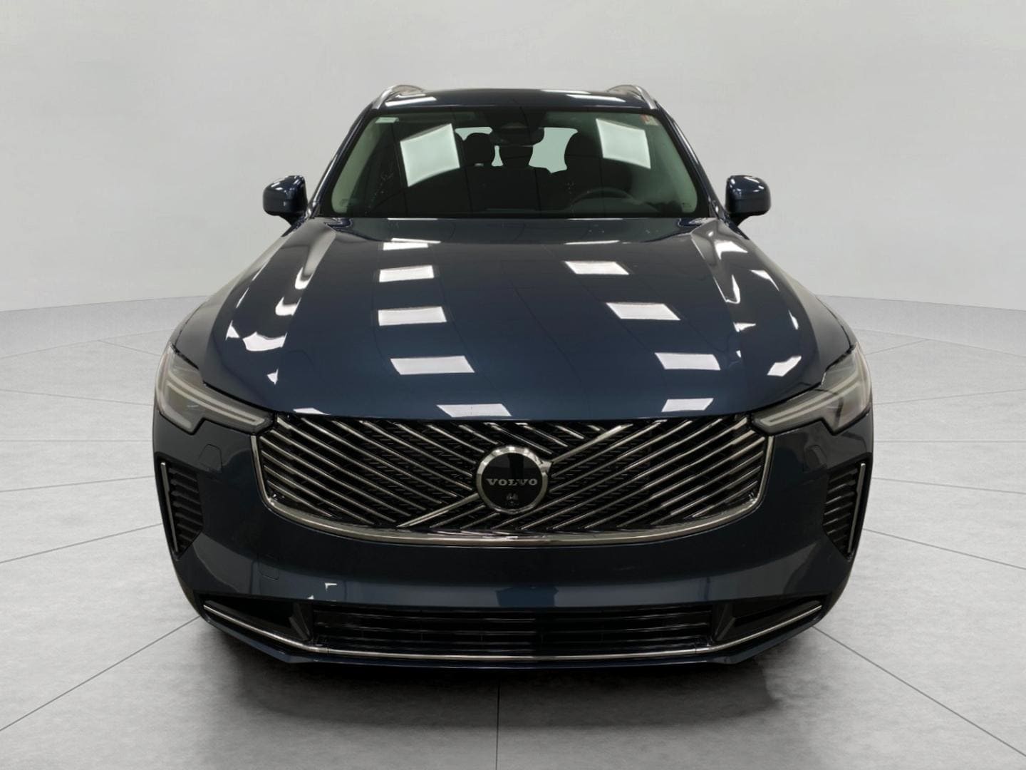 2026 Volvo XC90 Plus - Photo 10