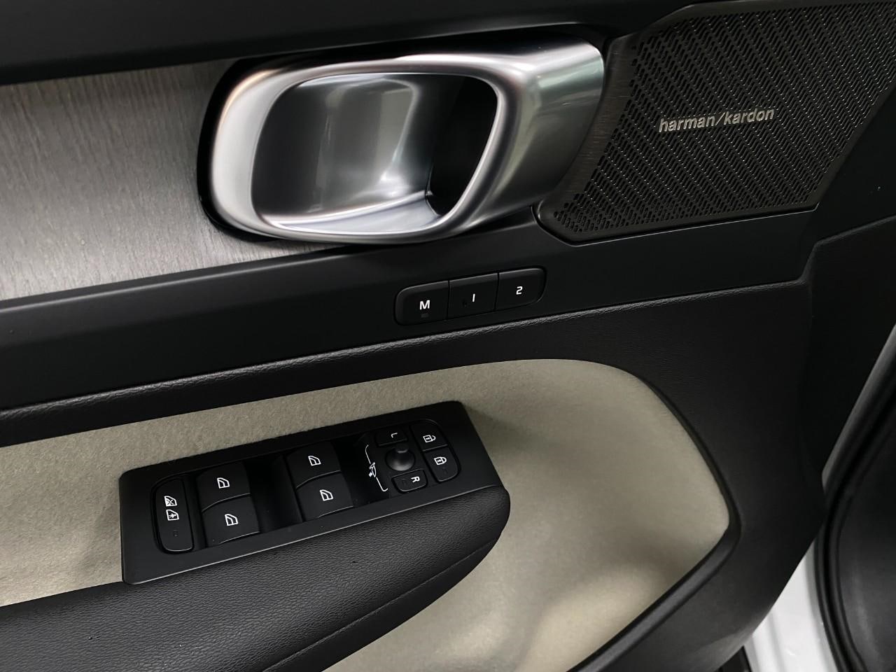 2026 Volvo XC40 Ultra - Photo 33