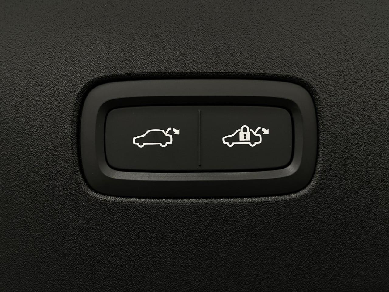 2025 Volvo EX90 Ultra - Photo 7