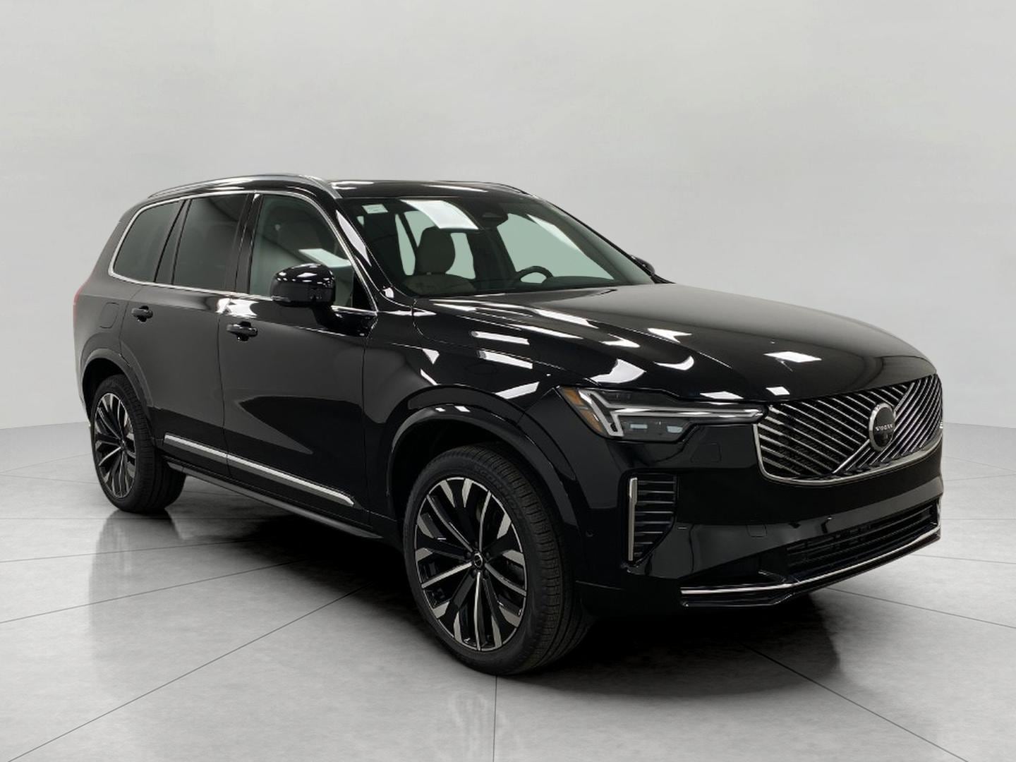 2026 Volvo XC90 T8 Recharge Plus Bright 7-Seat 4WD's photo