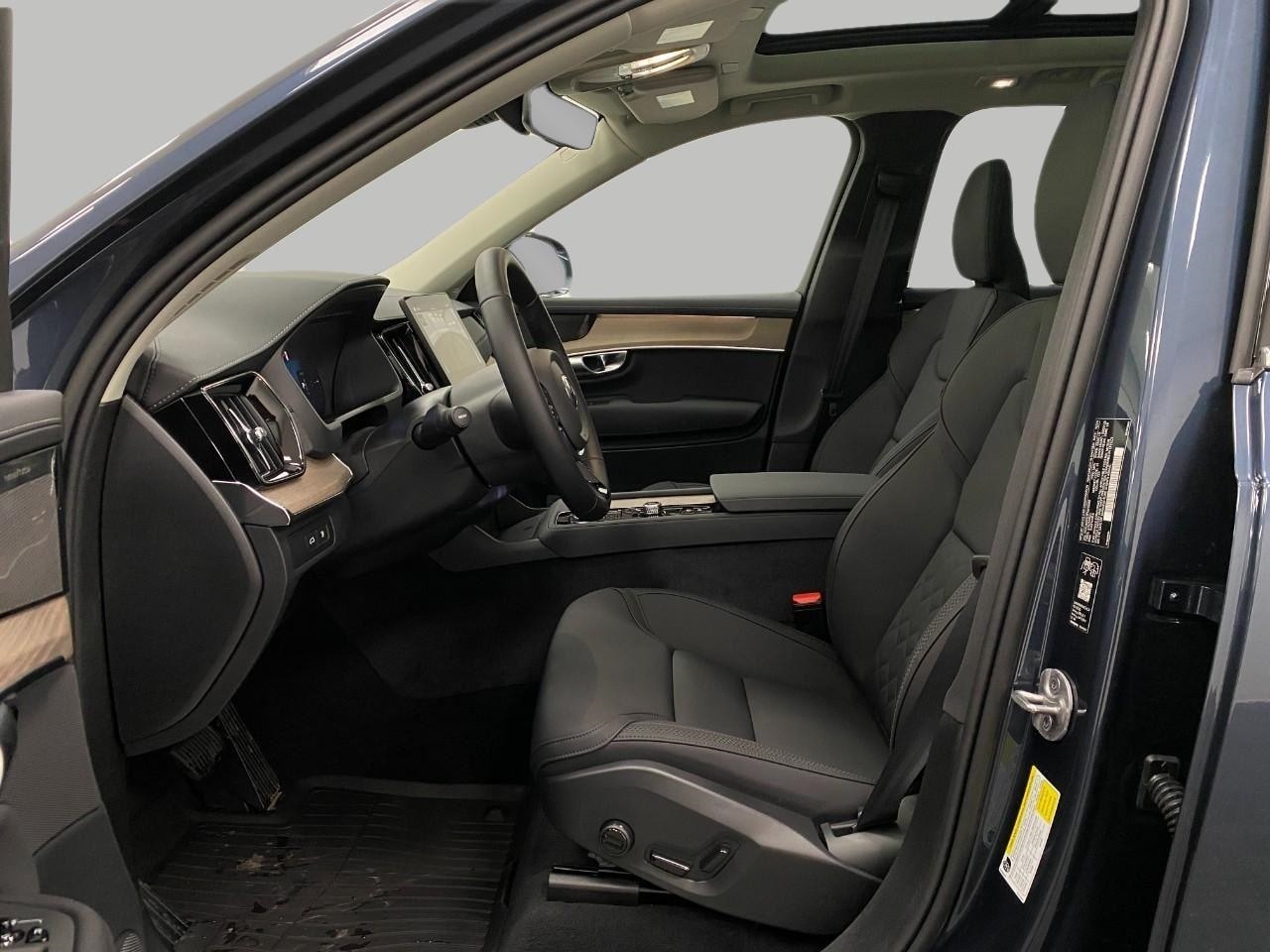 2026 Volvo XC90 Plus - Photo 67