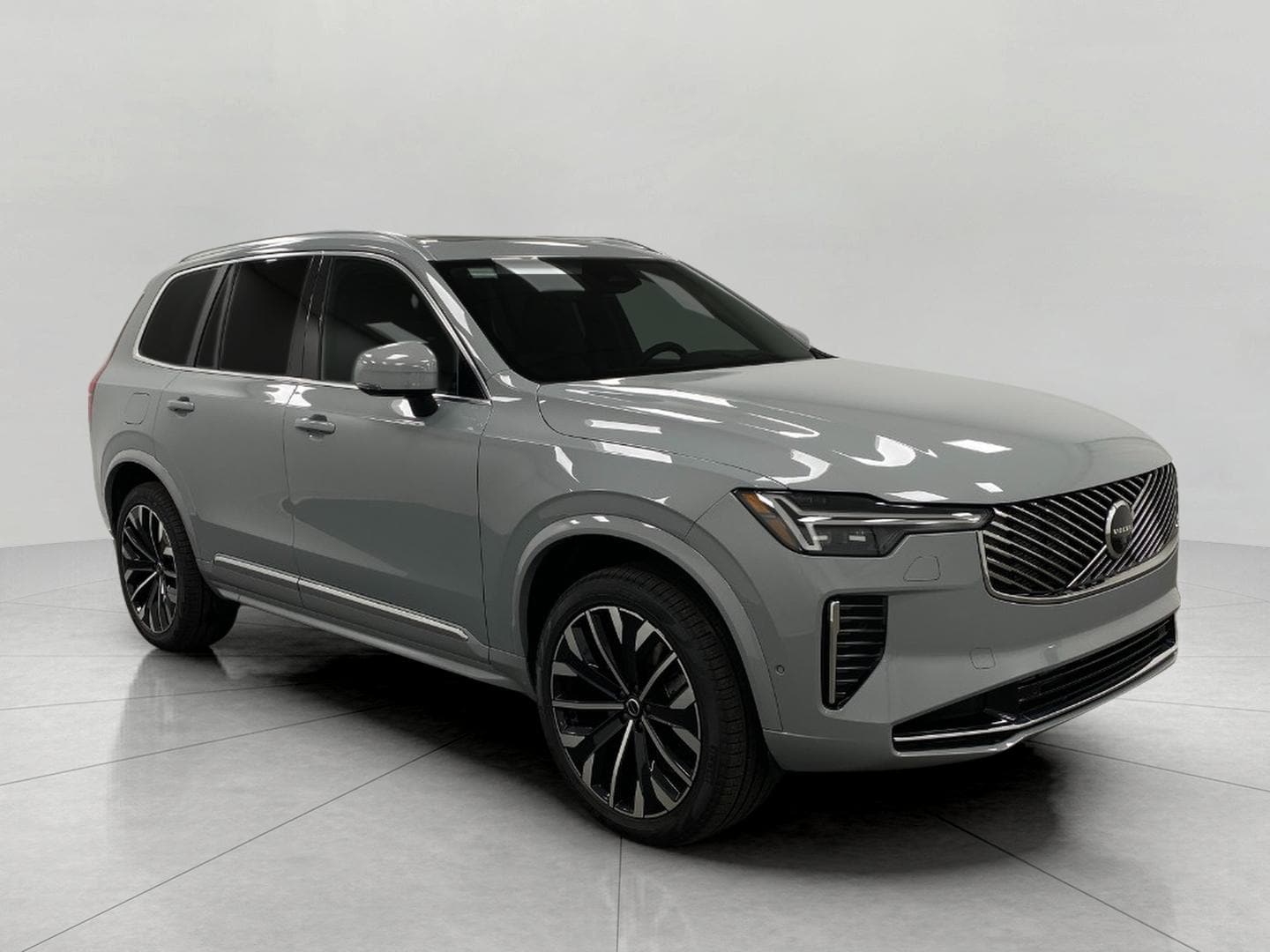 2026 Volvo XC90 T8 Recharge Ultra Bright 4WD's photo