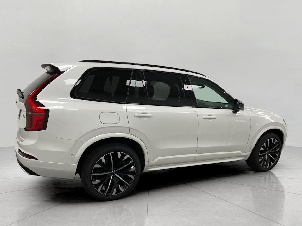 New 2026 Volvo XC90 plug-in hybrid T8 Ultra Dark Theme 6-Seater SUV