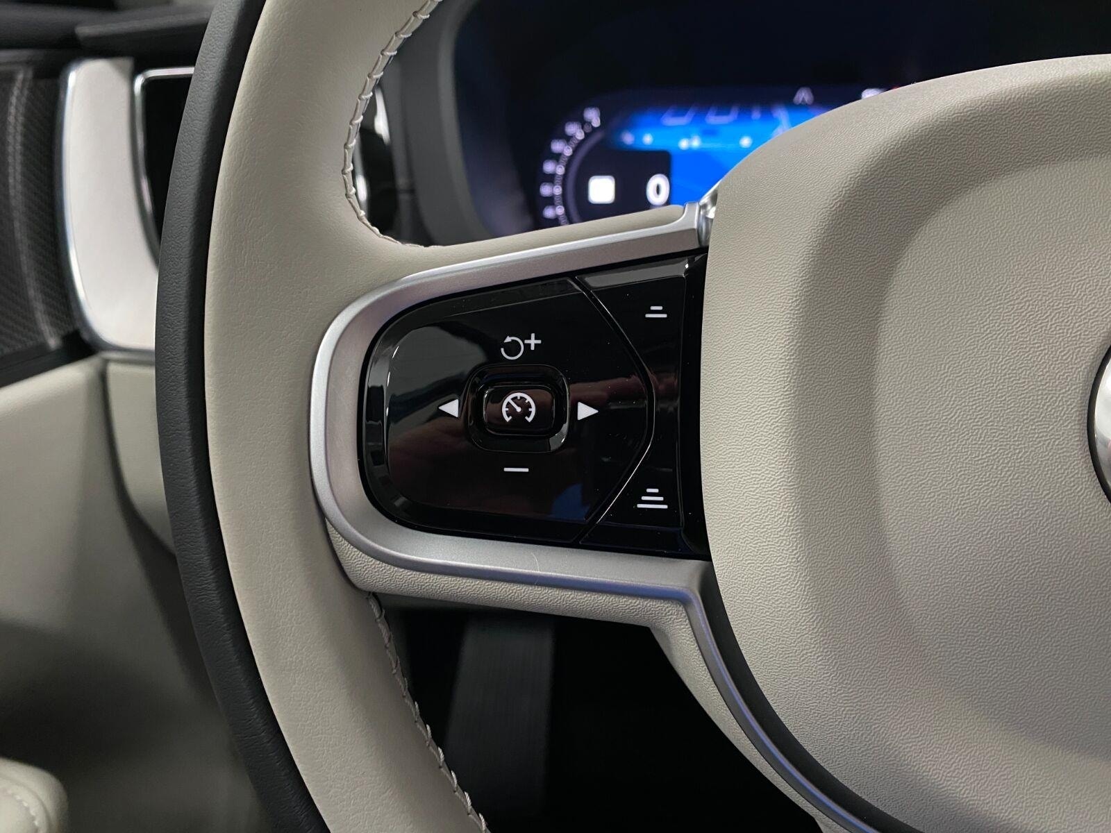 2026 Volvo XC60 Ultra - Photo 15